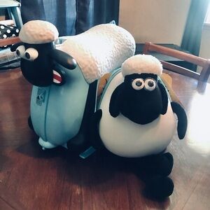Shaun the Sheep Ride-On Suitcase & Backpack